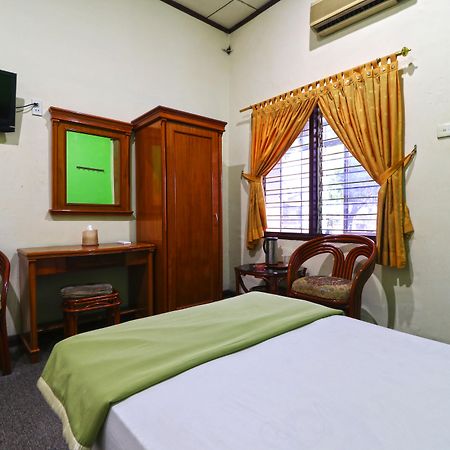 Hotel Sumatera Medan Extérieur photo