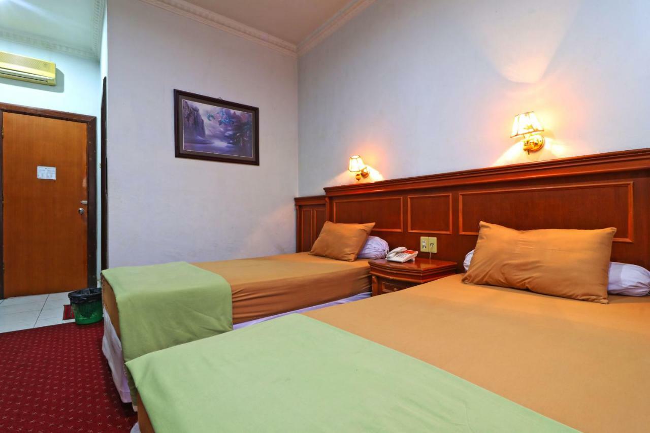 Hotel Sumatera Medan Extérieur photo